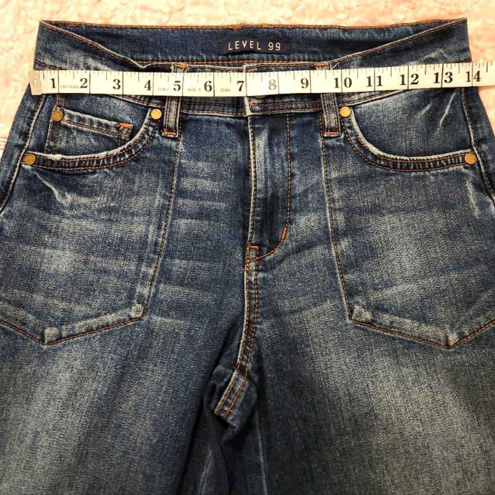 Level 99 super wide leg flare cropped  worn-in jeans. Sz 24, frayed detail